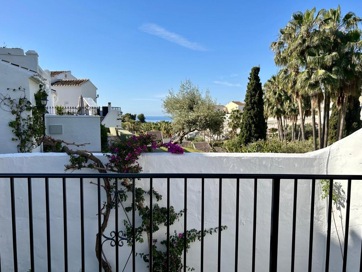 Casa Con Terraza Y Hermoso Jardin Comunal Nerja Exterior photo